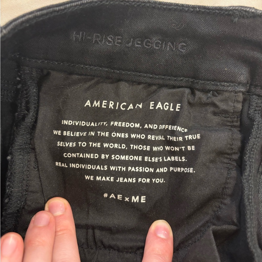 American Eagle Outfitters Black Distressed Skinny Jeans - Picture 4 of 4